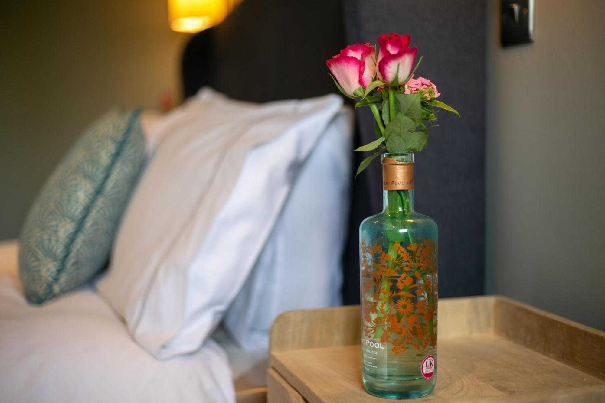 Bed and Breakfast The Cowdray Arms Worth  Exterior foto