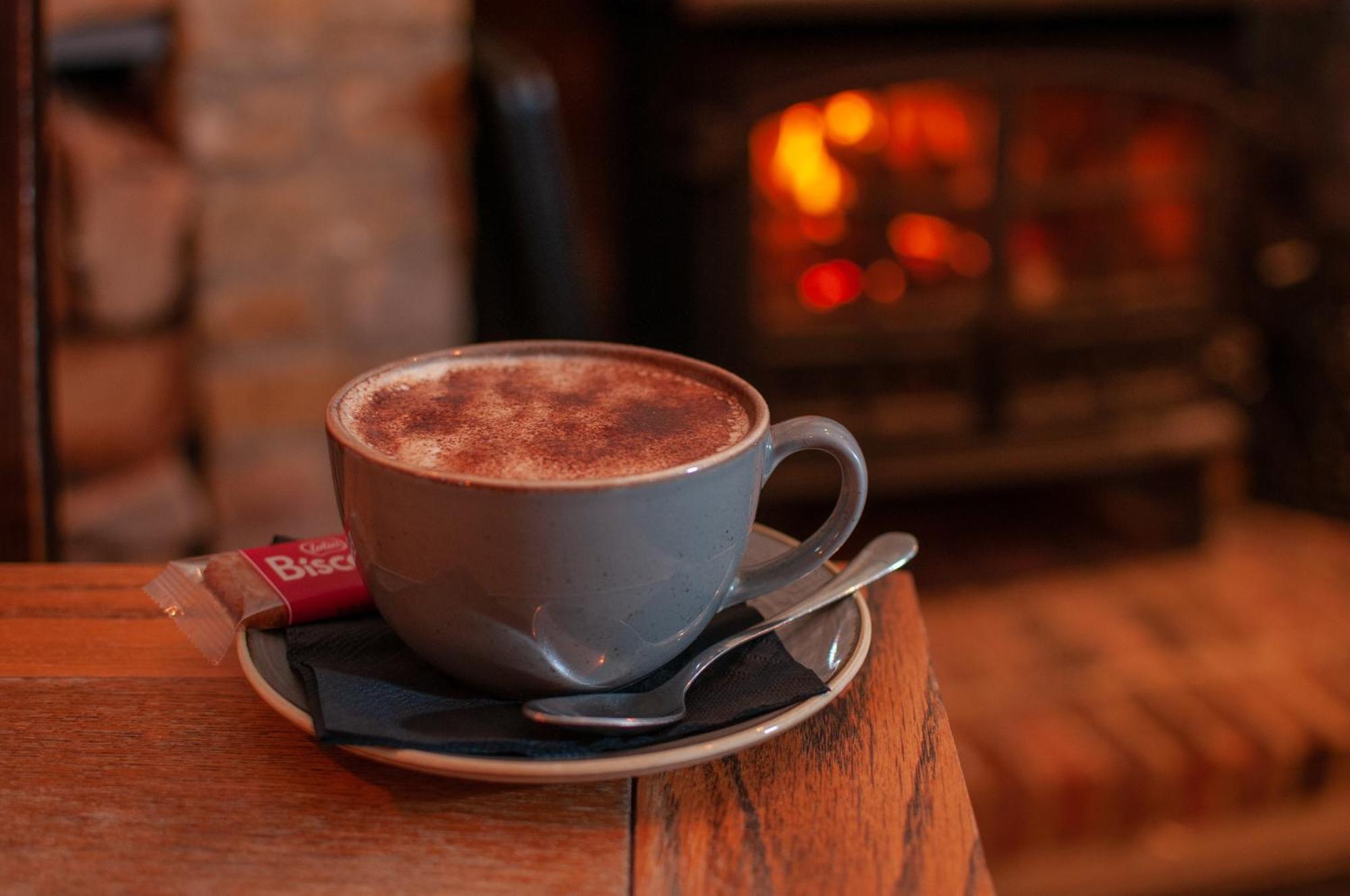 Bed and Breakfast The Cowdray Arms Worth  Exterior foto